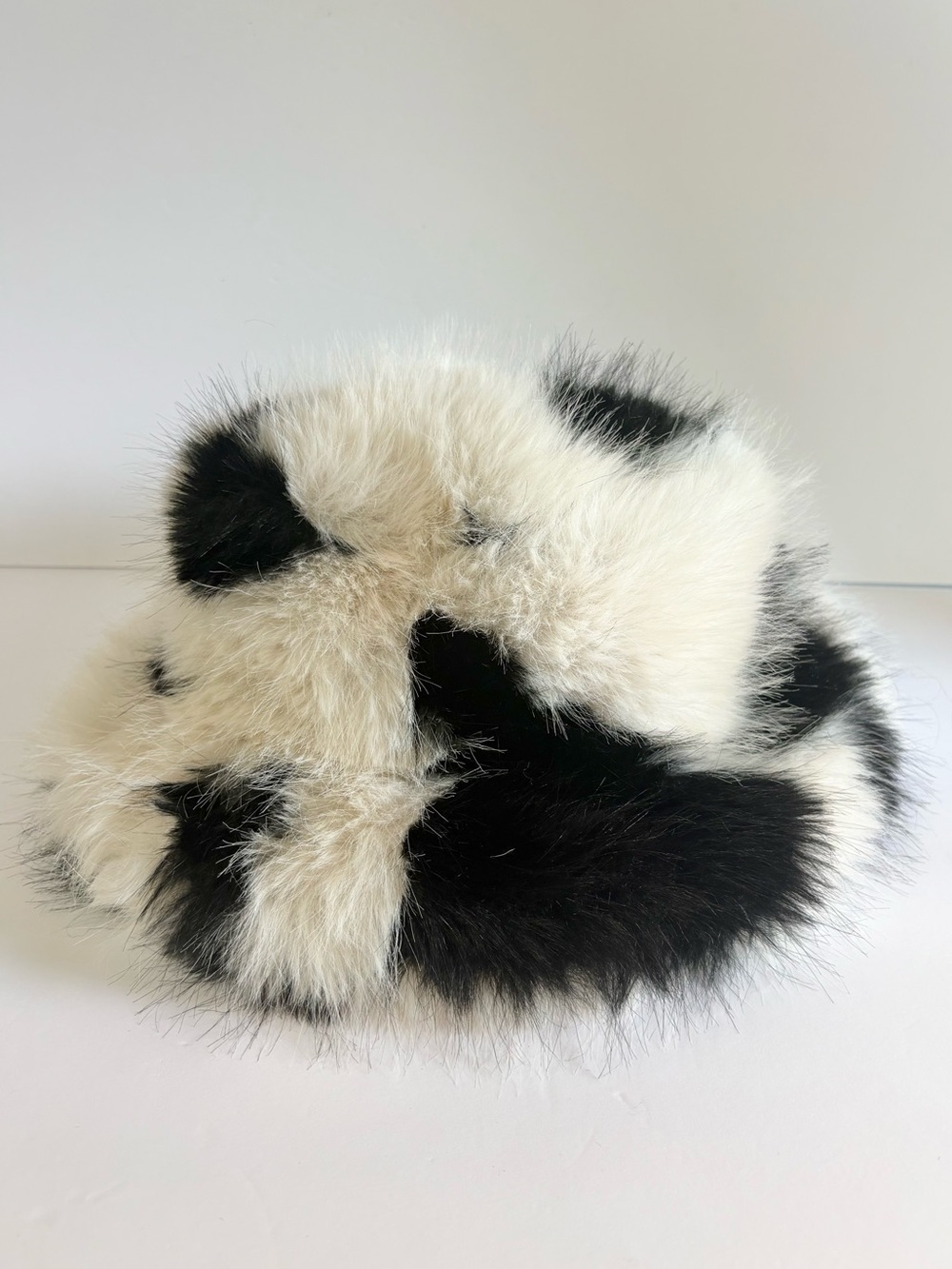 NWOT Urban Outfitters Ace Fluffy Faux Fur Bucket Hat